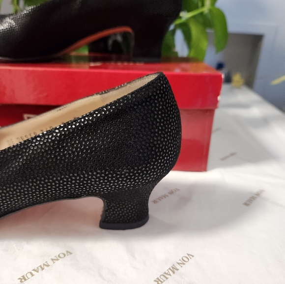 Salvatore Ferragamo women's heels size 8 - Picture 4 of 10